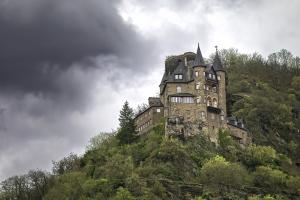 Competition entry: Katz, Castle - Germany