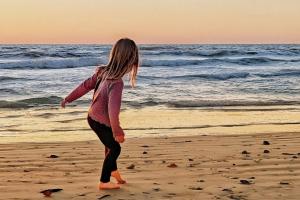 Competition entry: Beach Stroll